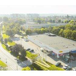 Savills to manage Arcona Real Estate's retail portfolio in Poland