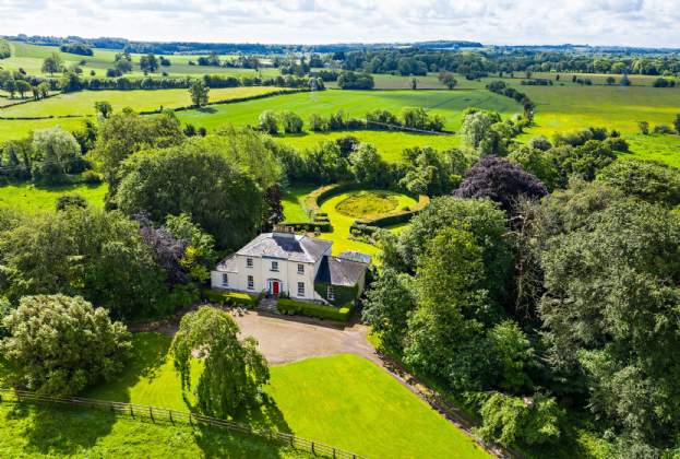 Savills Ireland Reports Continued Growth in Prime Country Homes Market in 2023
